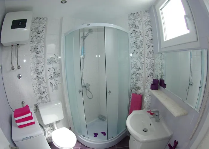 With Parking Space - 12063 Appartamento Makarska