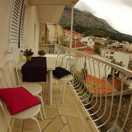 Appartement With Parking Space - 12063